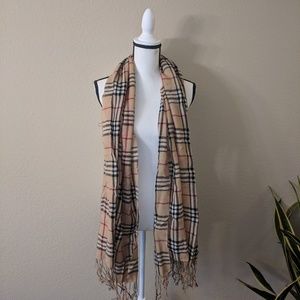 Plaid wool scarf